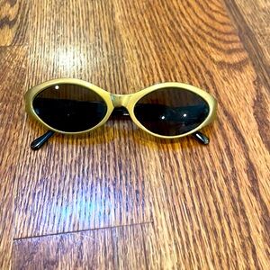Vintage Ellen Tracy sunglasses